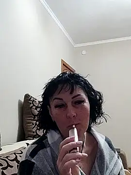 HelgaDennis online show from April 2026 12:11:02 AM