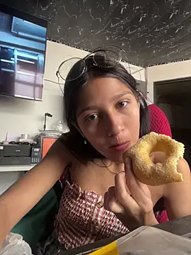 Anitta  LS online show from April 2026 07:00:01 PM