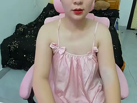 Chi xinh19 online show from March 2026 12:38:02 PM