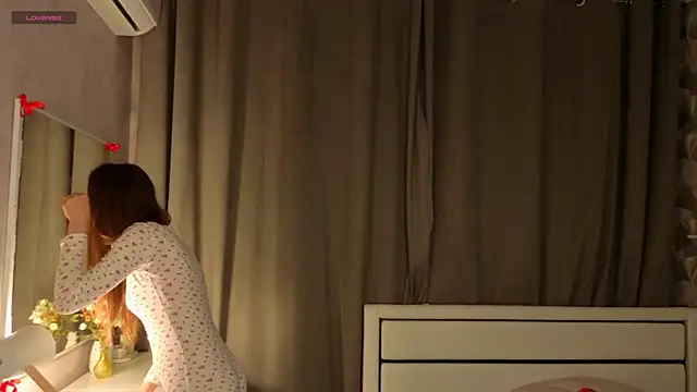 DaynaMacha online show from April 2026 06:12:01 PM