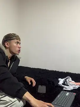 -Jack Zoe- online show from April 2026 03:24:02 AM