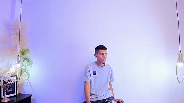 your d0ll1 online show from April 2026 12:41:01 PM