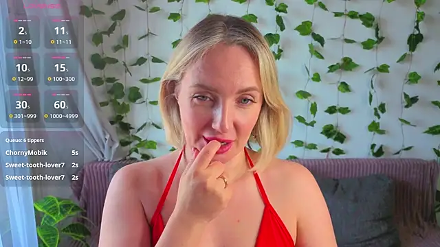 MonikFoxi online show from April 2026 04:46:01 AM