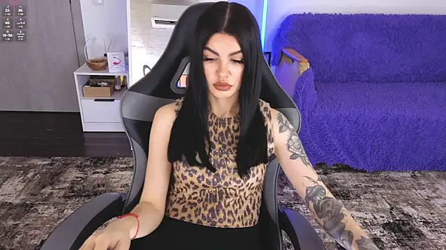 AnacondaOnn online show from April 2026 07:58:02 AM