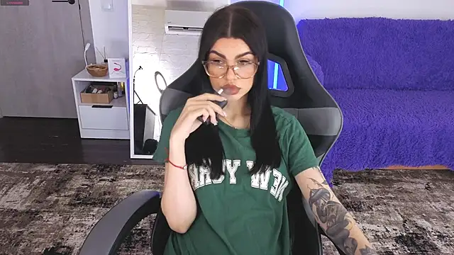 AnacondaOnn online show from April 2026 08:29:01 AM