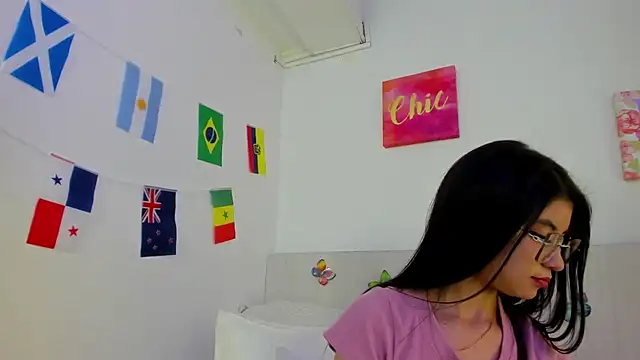 Snapshot of LindaCatalina_ chatting on July 2026 01:36:02 PM LindaCatalina online show from July 2026 01:36:02 PM