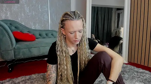 AnyaGlow online show from April 2026 11:02:01 PM