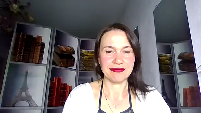 Selena Moo online show from March 2026 04:34:02 PM