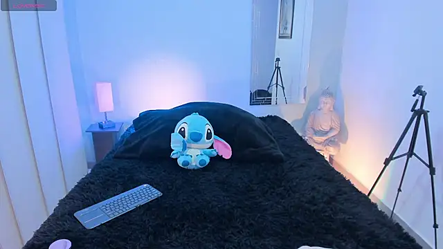 FERNANDAX  online show from April 2026 04:39:01 PM