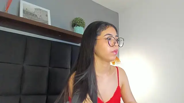 sofi alix online show from April 2026 08:06:02 PM