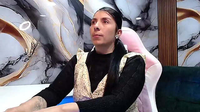 Snapshot of HELLEN_MARK chatting on June 2026 10:58:02 AM HELLEN MARK online show from June 2026 10:58:02 AM