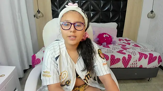 Rapthalia  online show from April 2026 11:21:01 AM