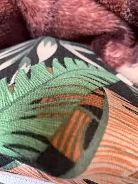 WeepyInsignia online show from April 2026 10:15:01 AM