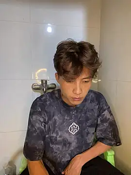Snapshot of Nguyencuong1999 chatting on June 2026 12:19:01 PM Nguyencuong1999 online show from June 2026 12:19:01 PM