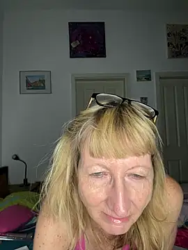 MatureKim online show from June 2026 08:00:01 PM