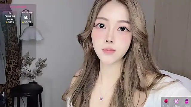 ceekie-77 online show from April 2026 11:19:02 PM