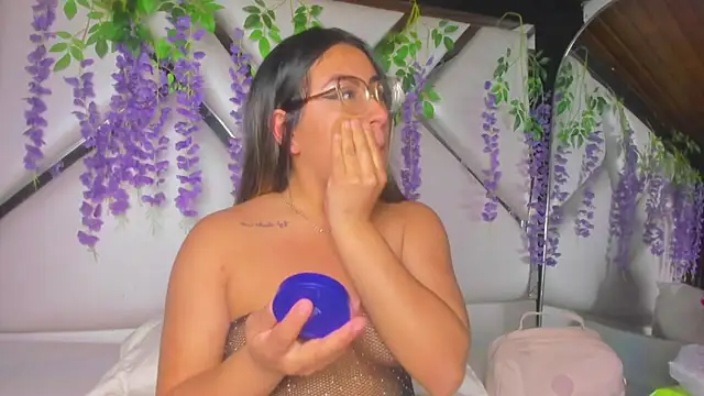 Freyaa Millerr online show from April 2026 03:50:01 AM