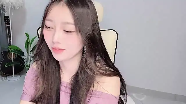 Yukiy8877 online show from March 2026 11:00:01 AM