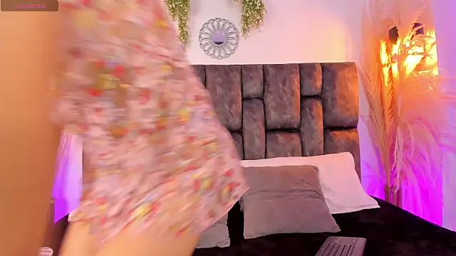 alessadoll online show from April 2026 07:14:01 PM