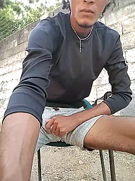 spittermasterpig1 online show from April 2026 01:16:02 PM