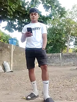 HOTRAINYGOLDEN online show from March 2026 11:26:02 AM