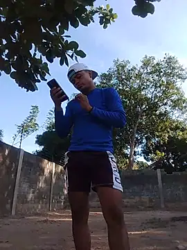 HOTRAINYGOLDEN online show from March 2026 12:16:02 PM