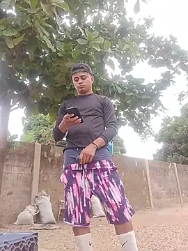 HOTRAINYGOLDEN online show from March 2026 12:06:02 PM