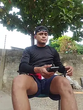 HOTRAINYGOLDEN online show from April 2026 11:27:01 AM