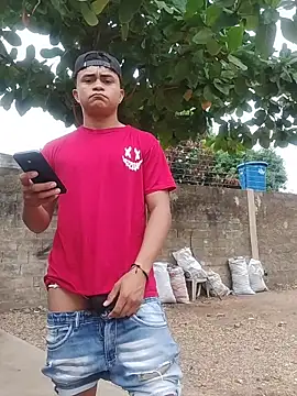 HOTRAINYGOLDEN online show from April 2026 11:24:02 AM