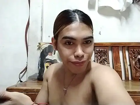 Snapshot of goddessriri01 chatting on June 2026 06:47:02 AM goddessriri01 online show from June 2026 06:47:02 AM
