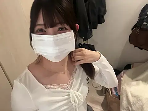 y-u-r-a-33 online show from April 2026 07:44:01 AM