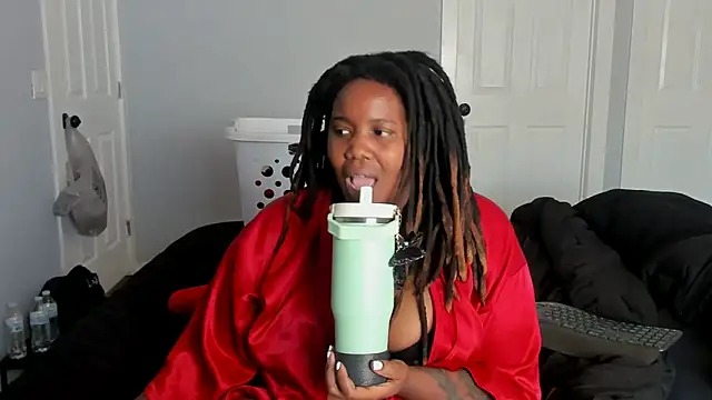 locsofchocolate online show from April 2026 09:48:01 PM