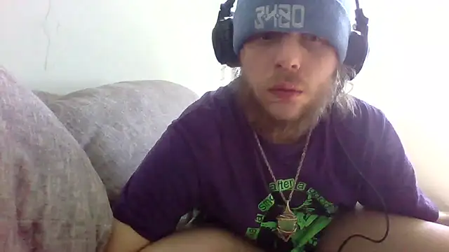 alejandro69420 online show from April 2026 08:44:01 PM