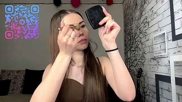 ElmiraDabato online show from April 2026 05:18:02 AM