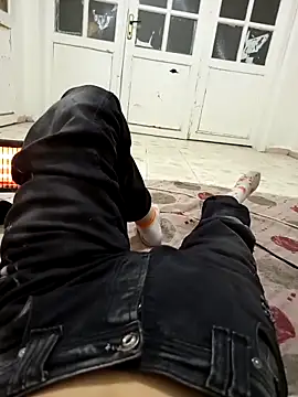 qamar97 online show from April 2026 05:18:01 PM