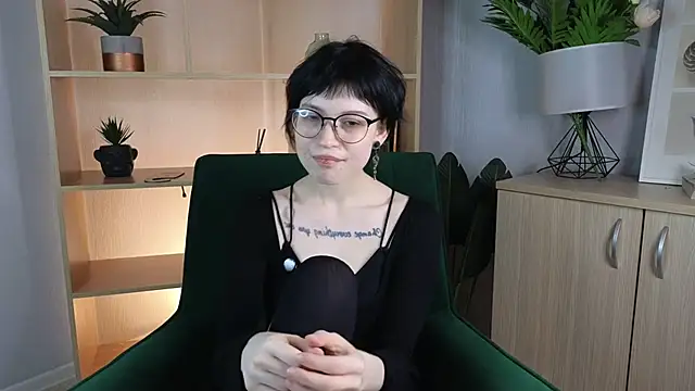 RubieNibbs online show from March 2026 12:41:01 PM