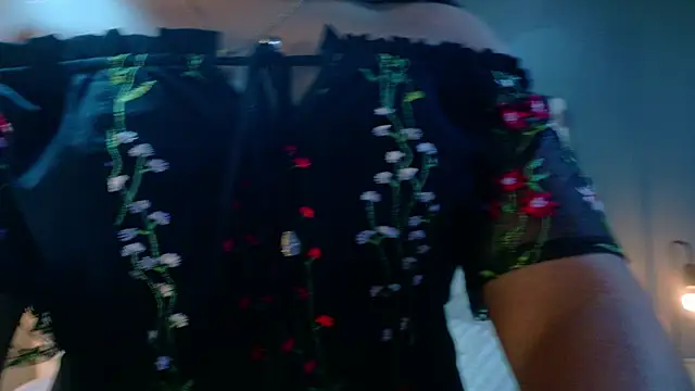 AhslyEvans   online show from March 2026 11:54:02 AM