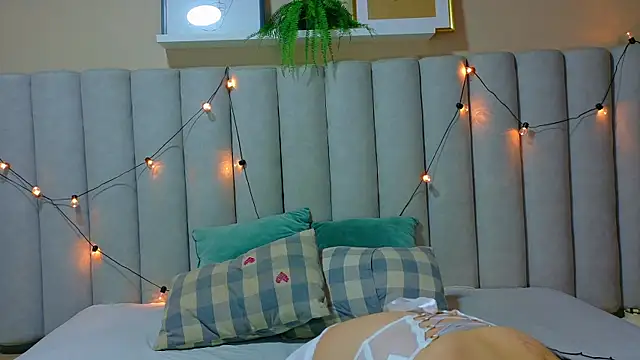 StarrMoon   online show from April 2026 02:56:01 AM