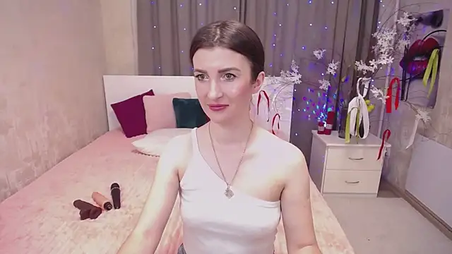 Snapshot of EvelinCuper_ chatting on June 2026 05:27:01 AM EvelinCuper online show from June 2026 05:27:01 AM