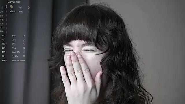 DellaLeck online show from April 2026 08:14:01 PM