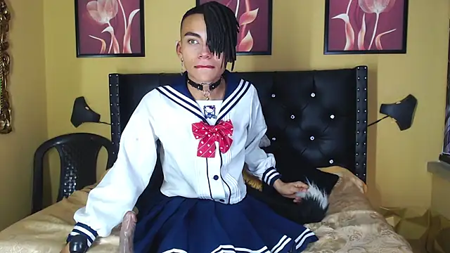 romeo laurient online show from April 2026 10:11:02 PM