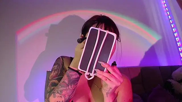 Val Time online show from April 2026 04:12:01 PM