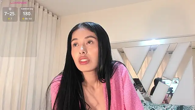 candy skyy online show from April 2026 07:07:02 PM