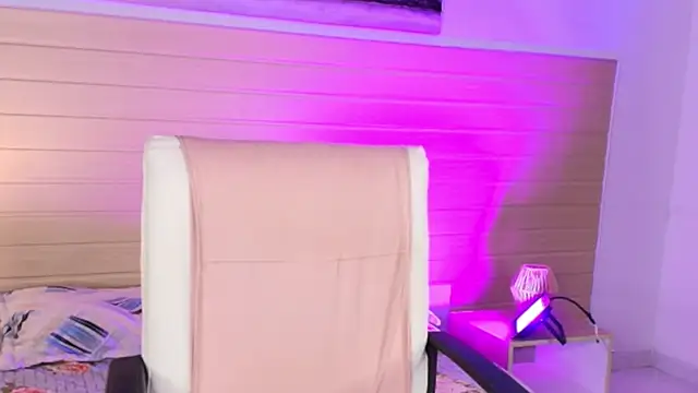 Marajanne online show from April 2026 07:58:01 PM