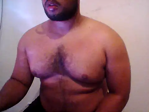 Derick 013 online show from May 2026 10:06:01 PM
