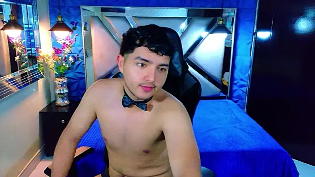 Oliver Jamees online show from April 2026 12:41:02 PM