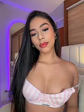 Rossie Blooms online show from June 2026 09:29:01 PM