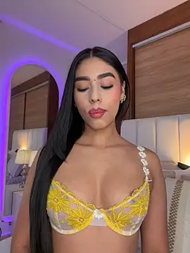 Rossie Blooms online show from June 2026 09:42:02 PM