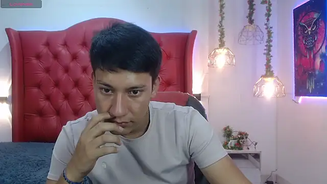 DominantBoy4 online show from April 2026 09:16:02 PM