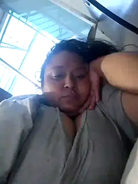 tistmature-69 online show from April 2026 11:10:01 PM